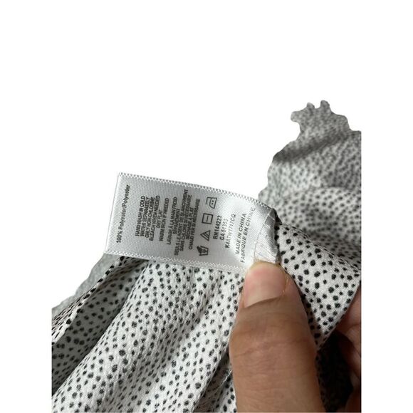 Bishop & Young Women’s Tunic Top Printed Satin Pullover White Micro Dot XS NWT‎ - Picture 10 of 10